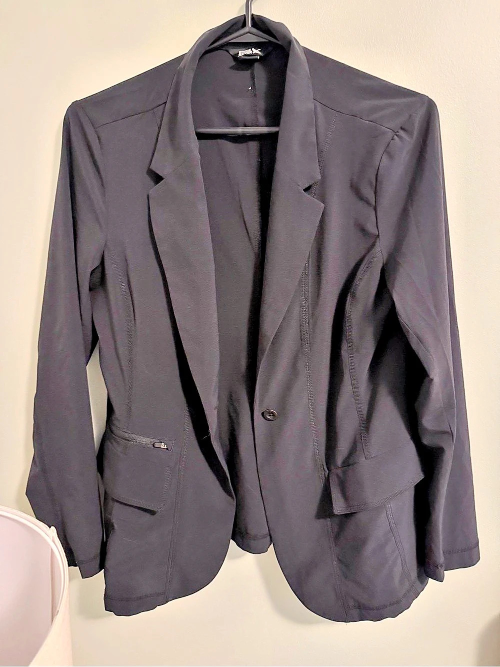 Eddie Bauer Travel Blazer with Pockets Women's Black P8